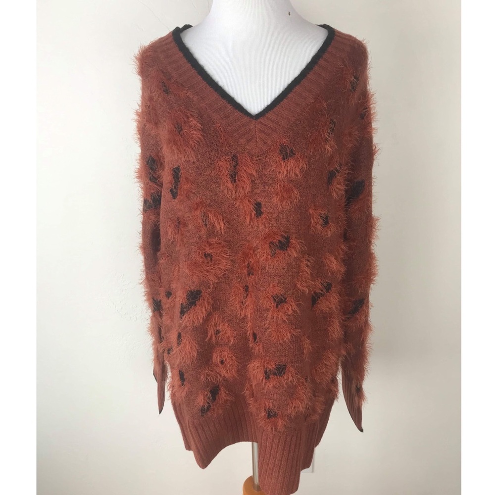 NWT Hem & Thread Eyelash Spotted Sweater - Picture 2 of 7